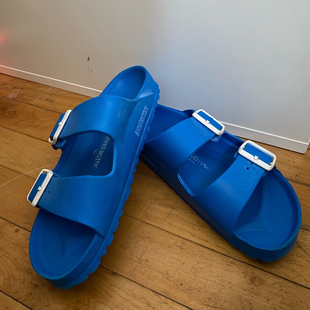 Birkenstock’s (Unisex) Size 38